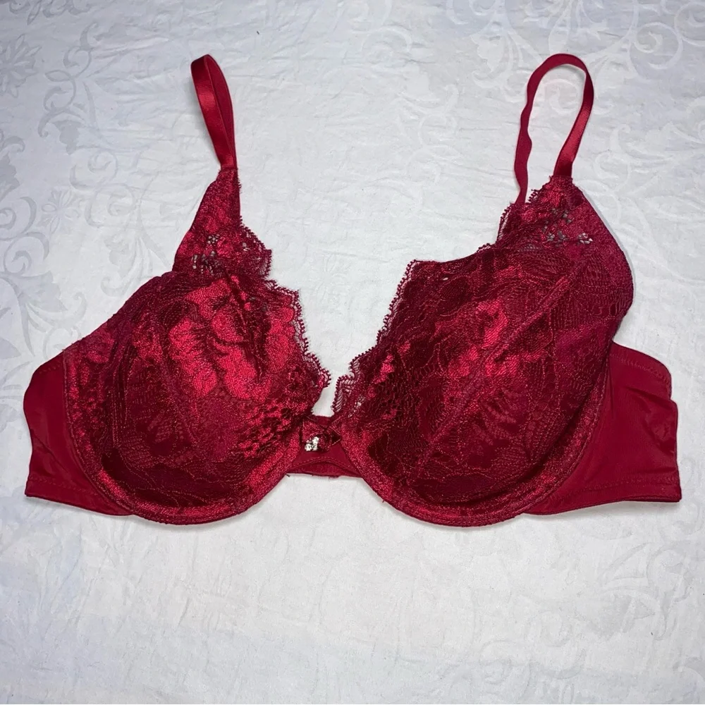Soma 36B Red Lace Bra Underwire Lacy EUC / Like New Lingerie Intimates Padded